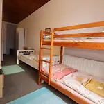Tesak-cernava Guest house Chvalcov