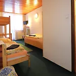 Guest house Tesak-cernava *