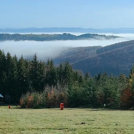 Tesák-čerňava Casa de hóspedes Chvalčov