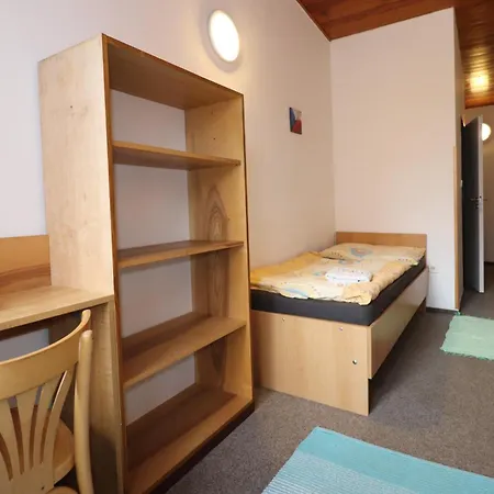 Tesak-cernava Guest house Chvalcov