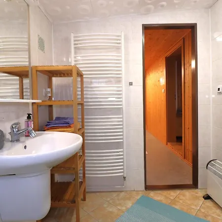 Tesák-čerňava Casa de hóspedes *