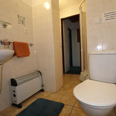 Casa de hóspedes Tesák-čerňava Chvalčov