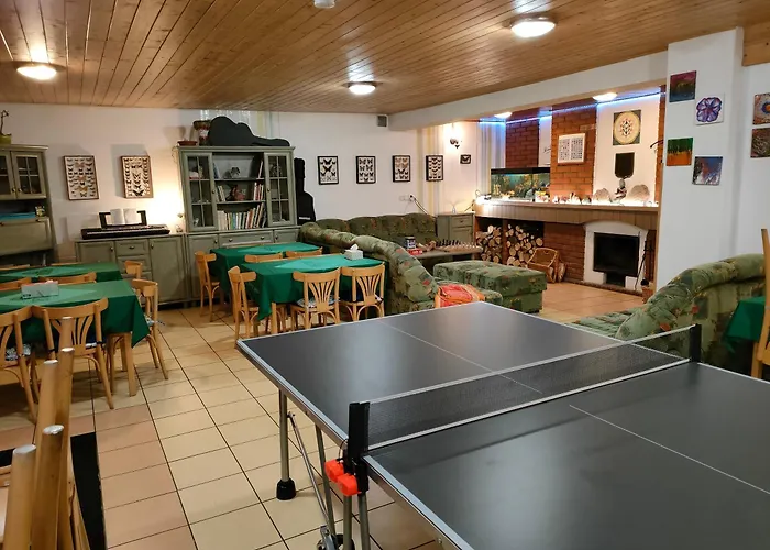 Tesak-cernava Guest house Chvalcov