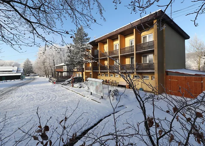 Guest house Tesak-cernava Chvalcov